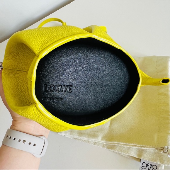 [SOLD] Authentic Loewe Mini Elephant Calfskin Purse - Picture 3 of 9